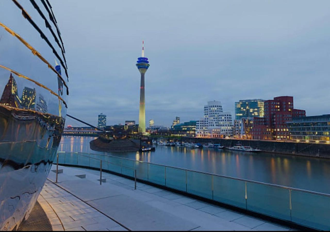 Apartment Medienhafen Direkt Am Zentrum *