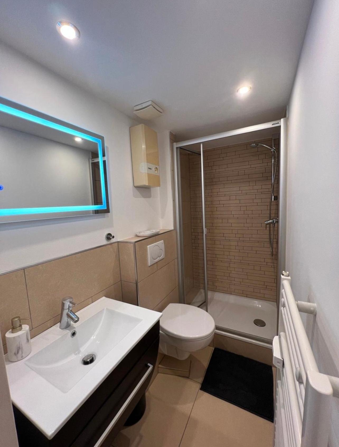 Medienhafen Direkt Am Zentrum Appartement *